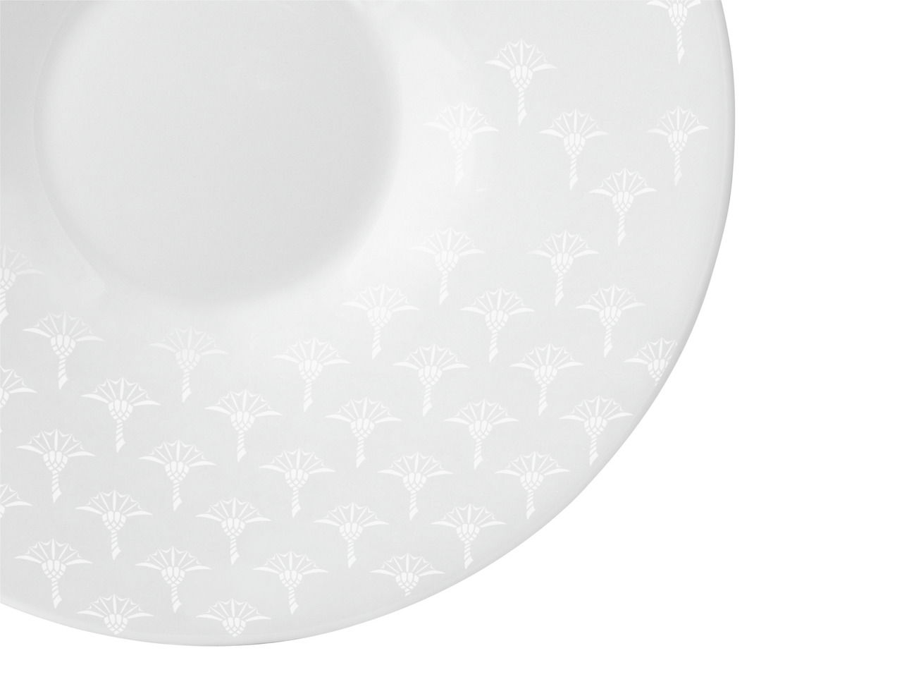 Weiße Untertasse mit dezentem Muster, Draufsicht