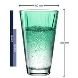 Grünes Trinkglas Twist 300ml, seitliche Ansicht, gefüllt mit sprudelndem Wasser, 80 mm Durchmesser, 130 mm Höhe.