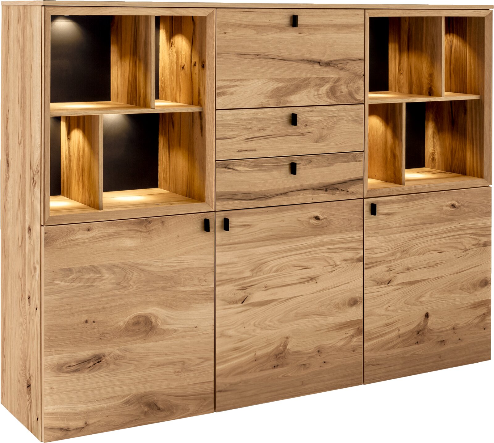 Venjakob Highboard ANDIAMO 3.0 Massives Holz-Highboard mit drei Schubladen, drei Türen und offenen, beleuchteten Regalfächern, Frontansicht leicht schräg von links