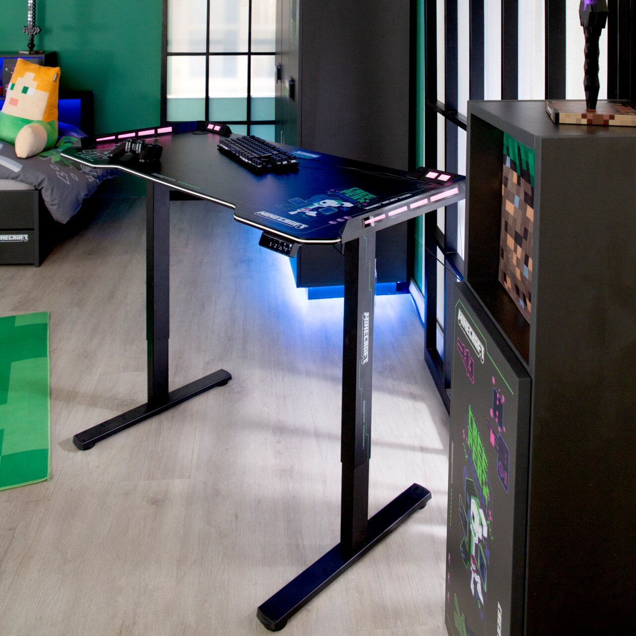 Zurbrüggen Gaming-Tisch MINECRAFT Gaming-Tisch mit LED-Beleuchtung und Minecraft-Design, seitliche Perspektive
