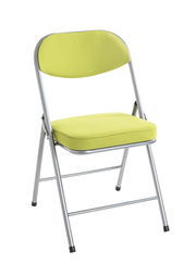 Grüner Klappstuhl mit Metallrahmen, Vorderansicht