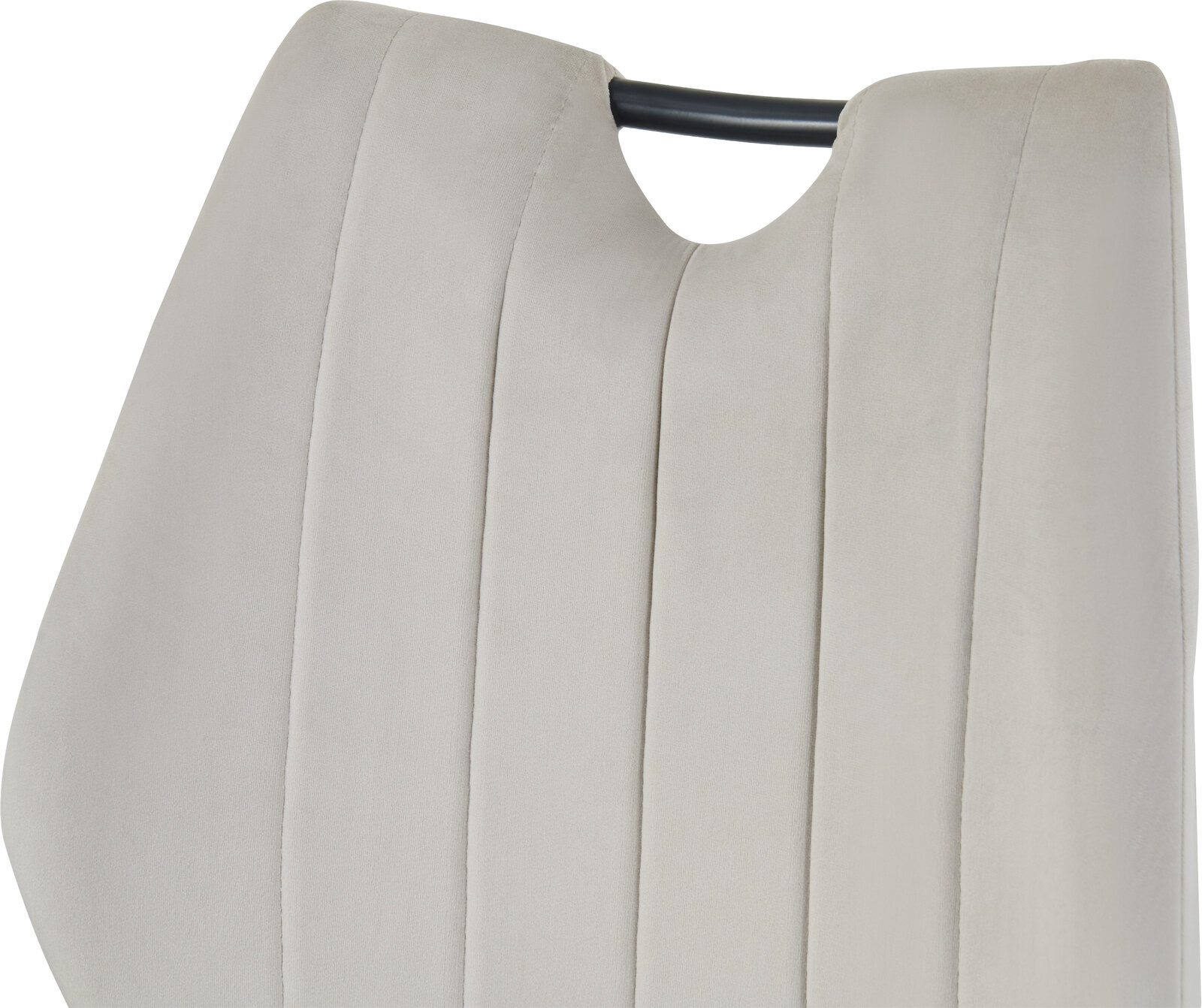 Gepolsterte Stuhllehne in Hellgrau mit vertikalen Steppnähten und schwarzer Querstrebe, Frontansicht leicht von oben