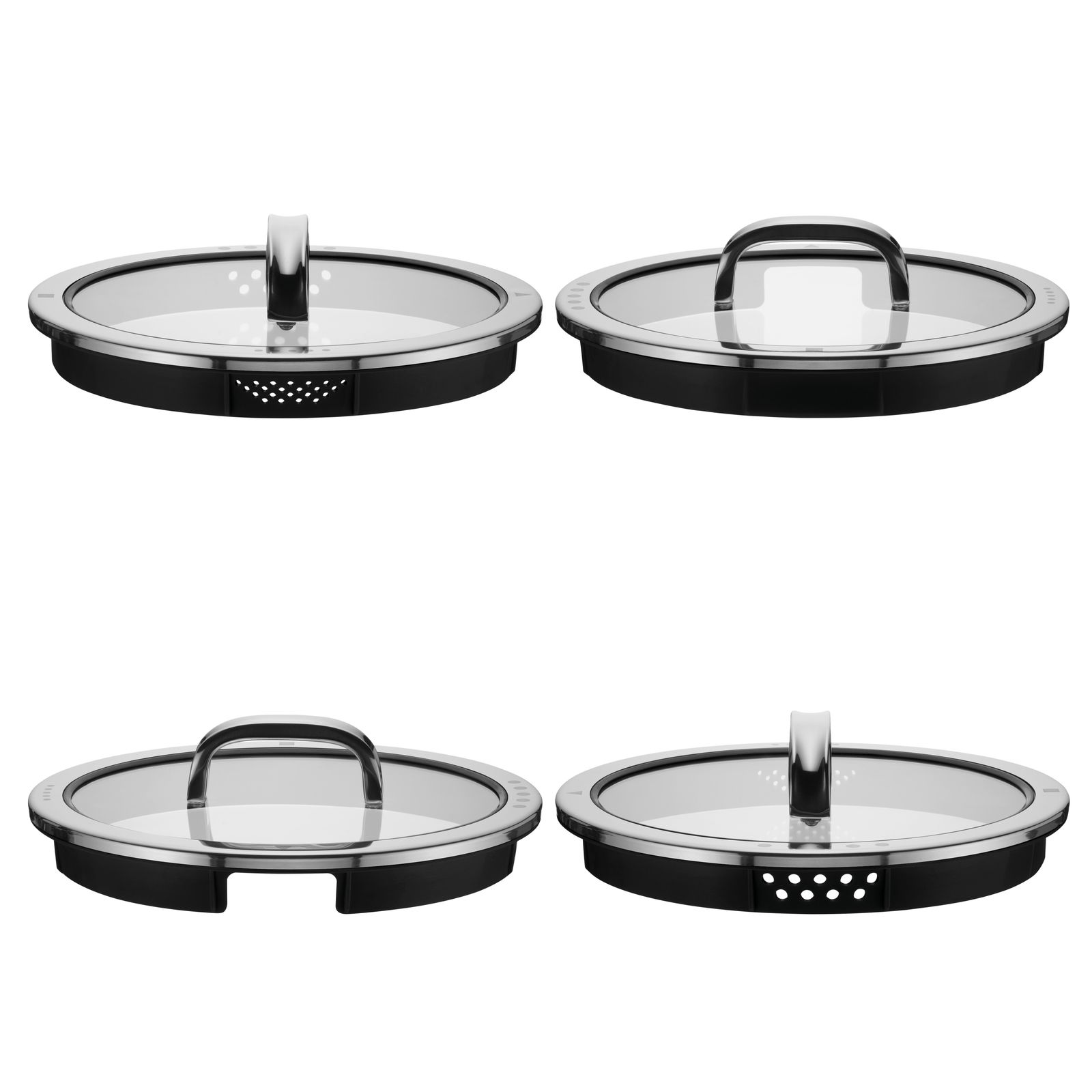 Vier Topfdeckel aus Glas und Edelstahl mit schwarzen Rändern, jeweils mit unterschiedlichen Abgießöffnungen, aus der Vogelperspektive.