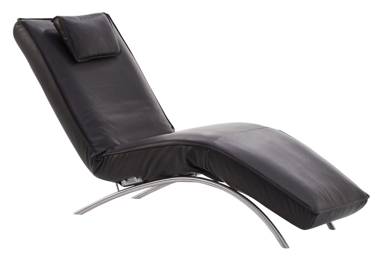 Elegante schwarze Liege mit gebogenem Metallgestell, seitliche Perspektive