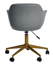 Rückansicht eines grauen Bürostuhls mit goldener Basis und Rollen