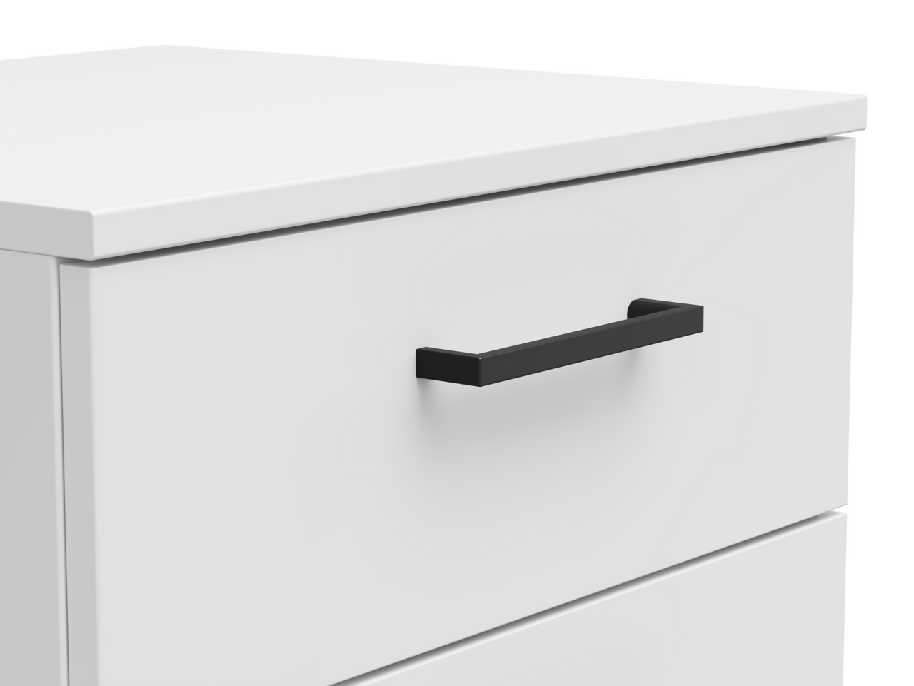 Nahaufnahme einer weißen Kommode mit schwarzem Griff, seitliche Perspektive