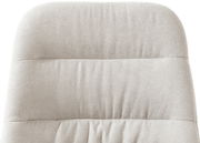 Nahaufnahme der Rückenlehne eines gepolsterten Stuhls in hellem Stoff, Vorderansicht