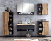 Badezimmermöbel-Set mit Unterschrank, Hängeschränken und Spiegel in moderner Holz- und Graukombination, frontal betrachtet.