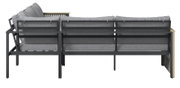 Rückansicht eines modernen Lounge-Sets mit grauen Kissen und schwarzem Metallrahmen.