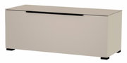 TV-Lowboard in beige aus der Frontalperspektive