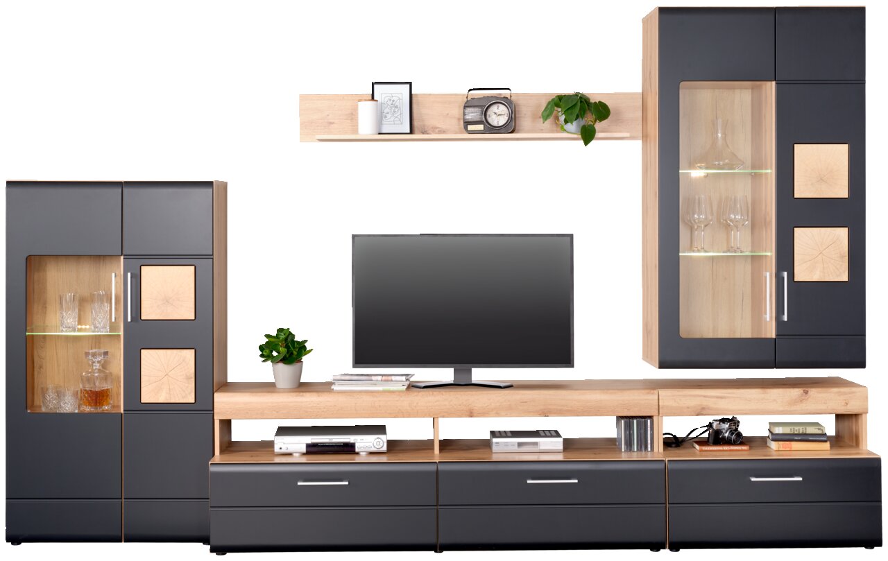 Moderne Wohnwand in Holzoptik mit grauen Akzenten, bestehend aus mehreren Schränken und Regalen, frontal betrachtet.