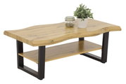 Moderner Couchtisch mit wellenförmiger Holzplatte und schwarzem Metallgestell, seitliche Perspektive