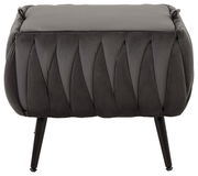 Grauer Hocker mit gepolstertem Sitz und dekorativem Faltenmuster, frontal betrachtet.