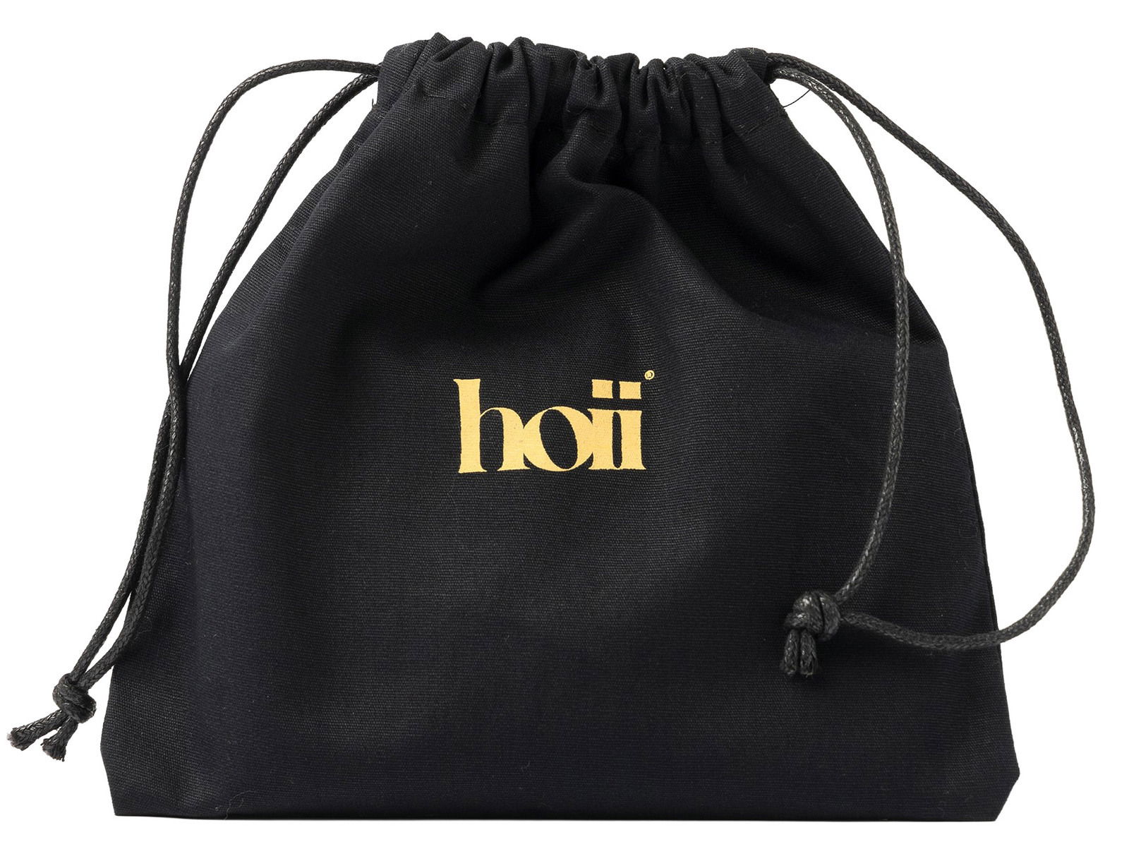 Schwarze Stofftasche mit Kordelzug, Vorderansicht, mit goldenem 'hoi' Logo.