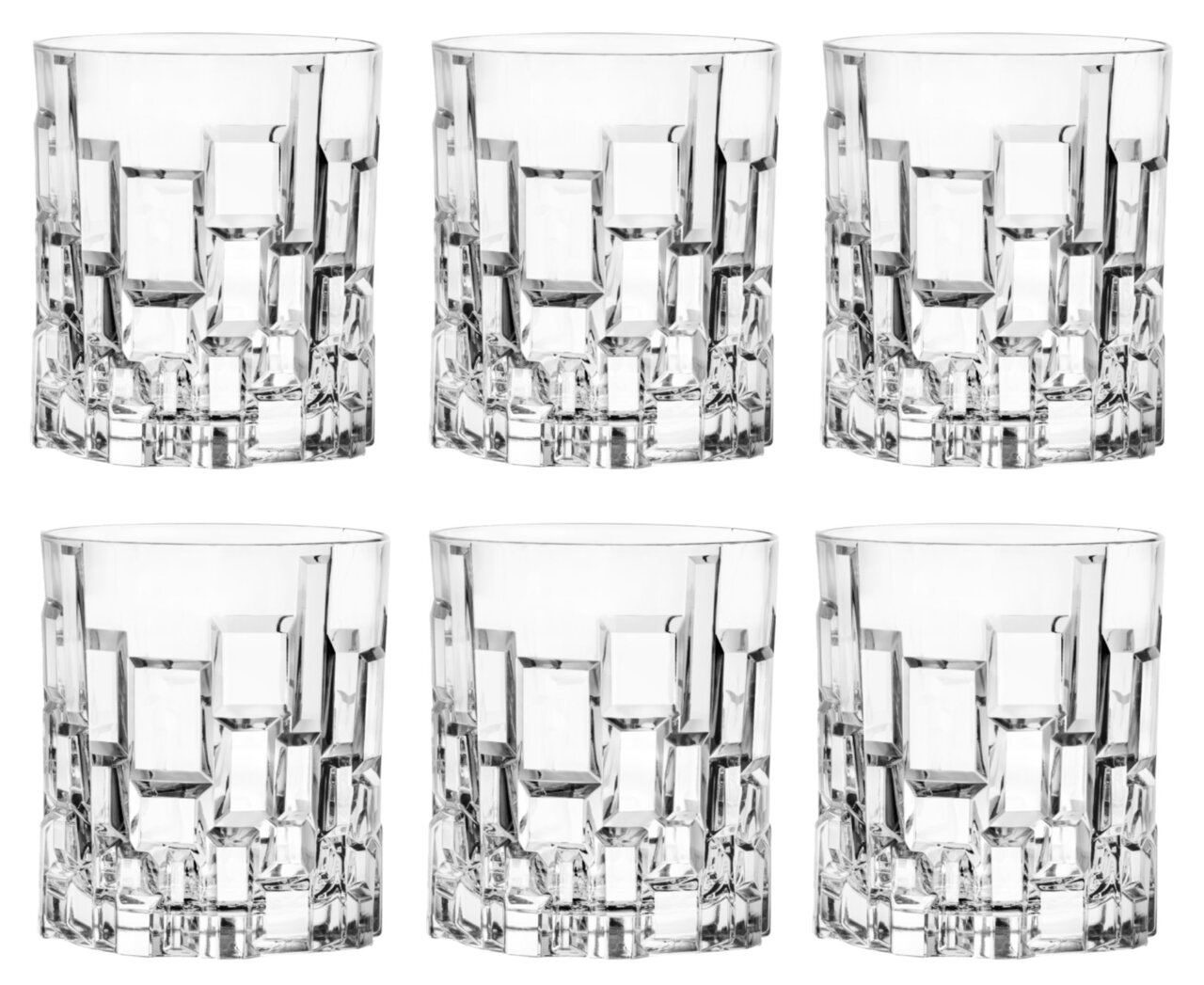 Sechs Whiskygläser aus Kristallglas mit geometrischem Design, frontal abgebildet.