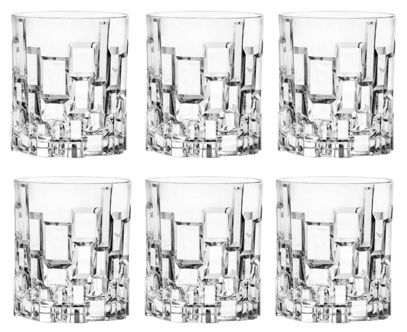 Sechs Whiskygläser aus Kristallglas mit geometrischem Design, frontal abgebildet.