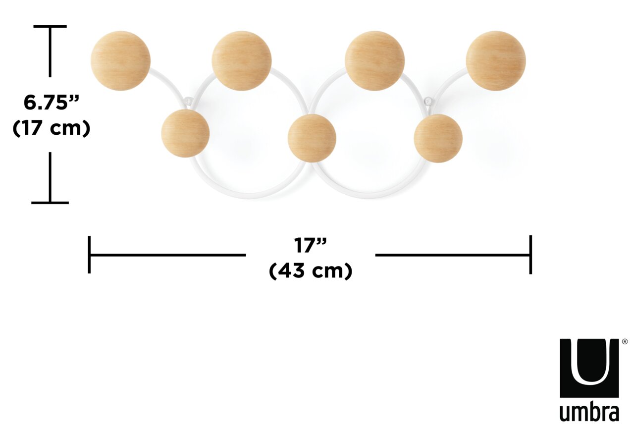 Vooraanzicht van de Umbra-wandkapstok DOTSY met vijf ronde houten haken op een witte achtergrond, afmetingen: 17 cm hoog en 43 cm breed.