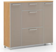 Moderner Schuhschrank mit Holzoptik und grauen Fronten, seitliche Perspektive