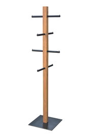 Moderner Kleiderständer aus Holz mit mehreren schwarzen Haken, seitliche Perspektive.
