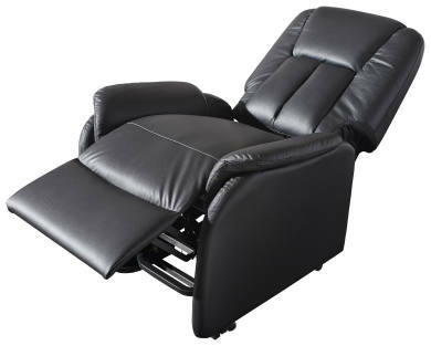 Schwarzer Einzelsessel in Liegeposition, seitliche Perspektive