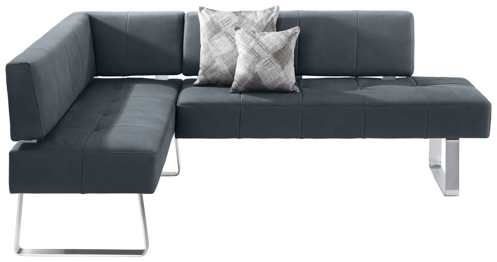 Moderne Eckbank in dunklem Stoff mit Metallbeinen, zwei dekorative Kissen, seitliche Perspektive
