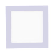 Quadratische Einbau- und Aufbauleuchte OSKAR in weißer Farbe, Ansicht von vorne.