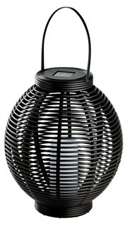 Schwarze Solar Laterne in Rattan-Optik mit Henkel, seitliche Perspektive