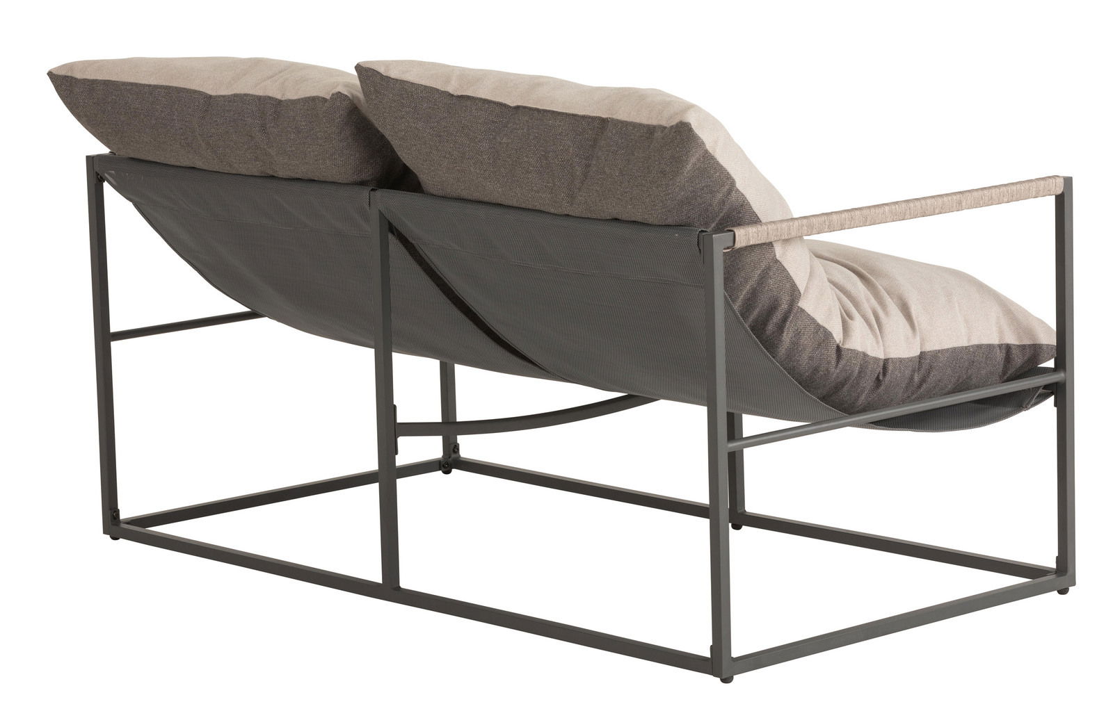 Rückansicht eines zweisitzigen Lounge-Sofas mit Metallrahmen und bequemen Kissen in neutralen Farben.