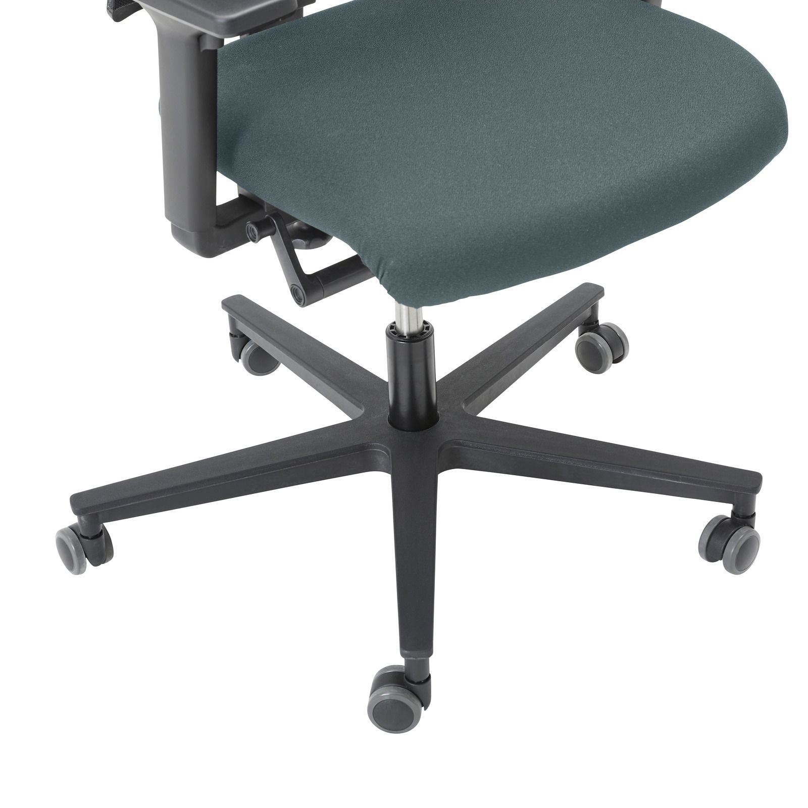 Bürodrehstuhl mit gepolstertem Sitz in seitlicher Perspektive, schwarzes Fußkreuz mit Rollen