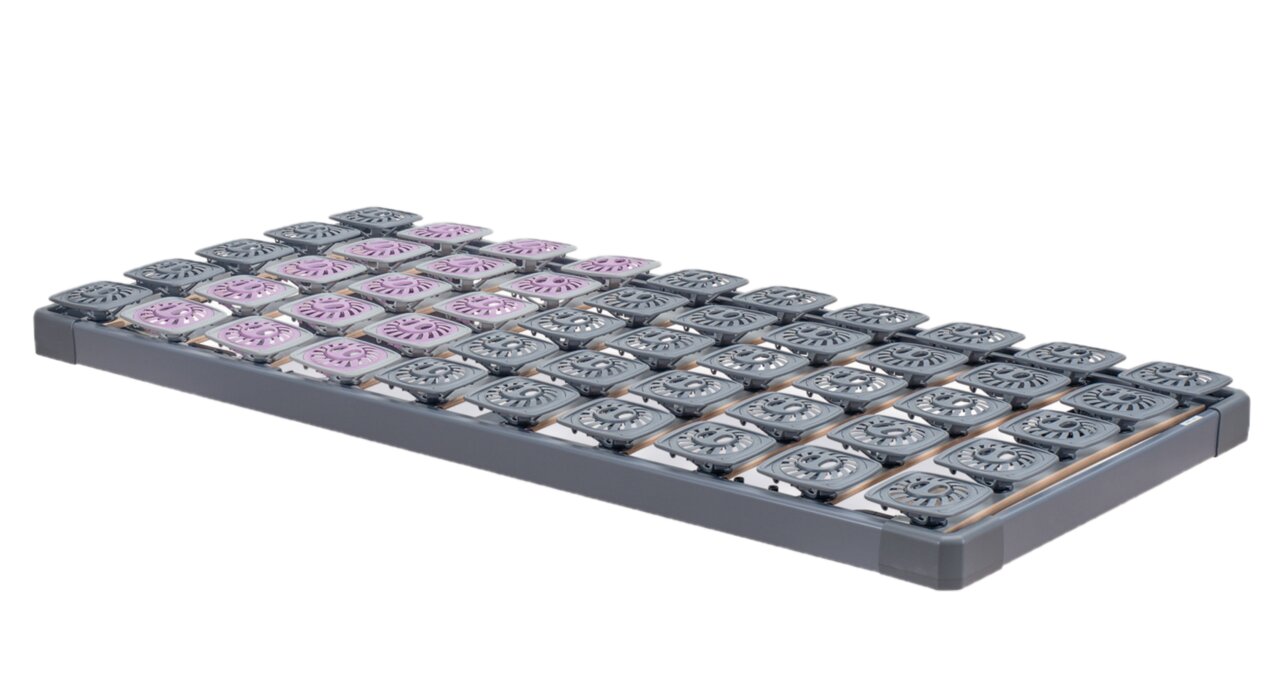 Tempur Systemrahmen PREMIUM FLEX 500 Tempur Systemrahmen PREMIUM FLEX 500 in der Größe 90x200 cm, seitliche Perspektive, zeigt die flexiblen, grauen und lila Federungselemente.