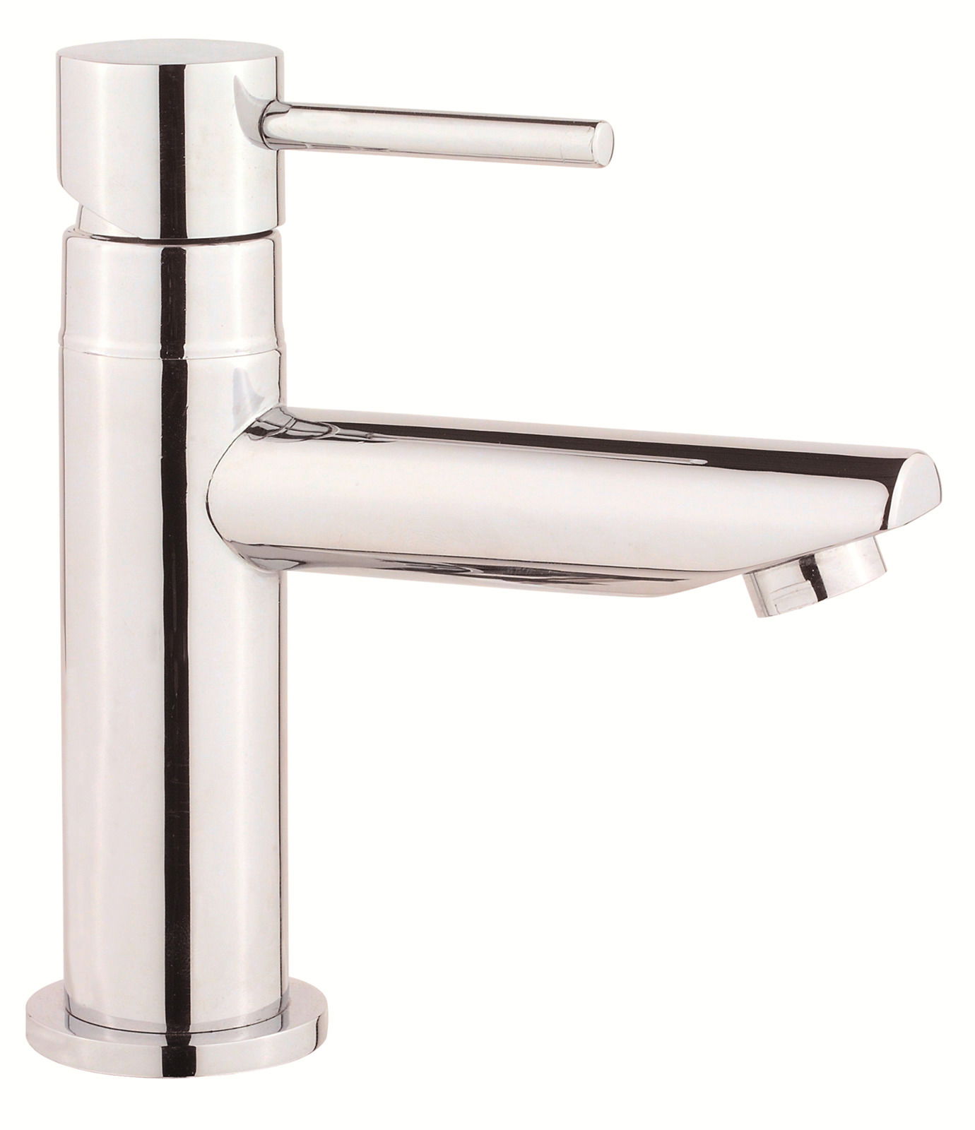 Moderne Kaltwasserarmatur aus Chrom in seitlicher Perspektive