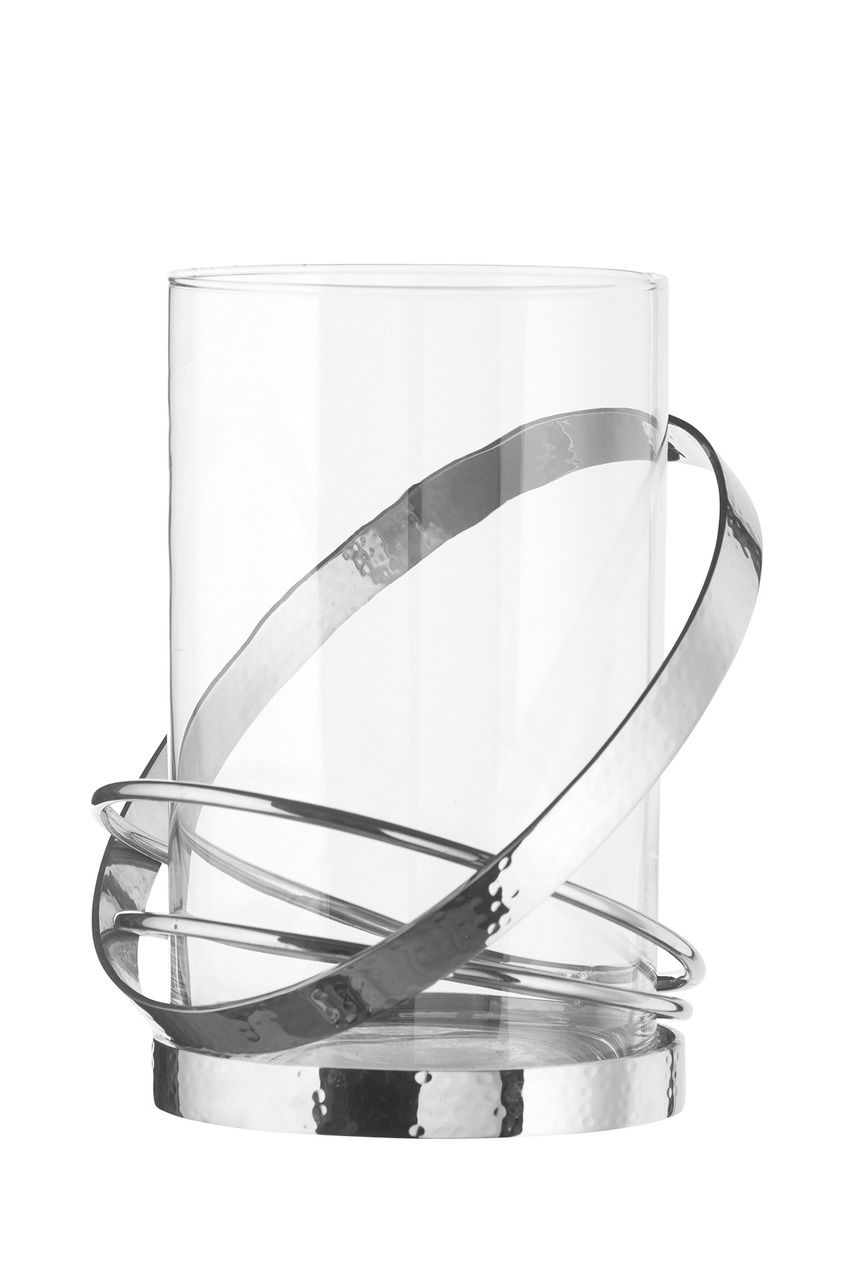 Windlicht mit Glas und dekorativen Metallringen, seitliche Perspektive