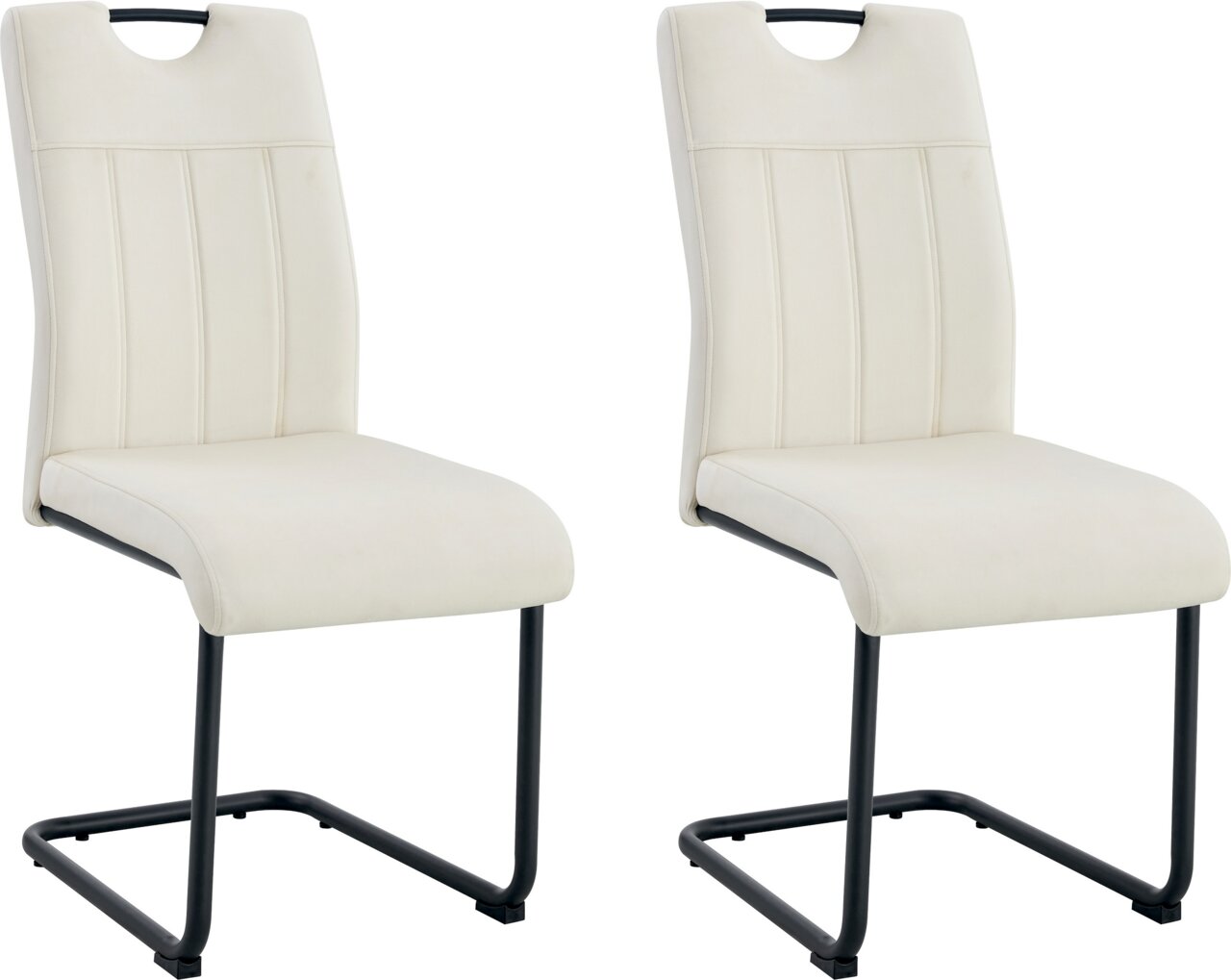 Zwei moderne Freischwinger-Esszimmerstühle mit cremeweißer Polsterung und schwarzem Metallgestell, schräg von vorne in 3/4-Perspektive auf weißem Hintergrund