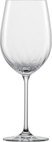 Elegantes Bordeauxglas Prizma in Frontalansicht, ideal für Rotwein.