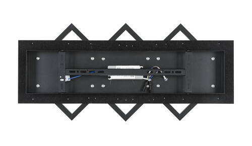 Rückansicht einer rechteckigen LED-Deckenleuchte mit schwarzem Rahmen und sichtbarer Verkabelung.