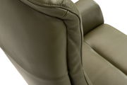 Nahaufnahme eines olivgrünen Relaxsessels aus Leder, Ansicht von oben.