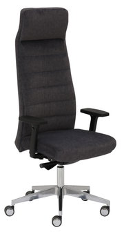 Moderner Drehstuhl mit hoher Rückenlehne und Armlehnen, seitliche Perspektive