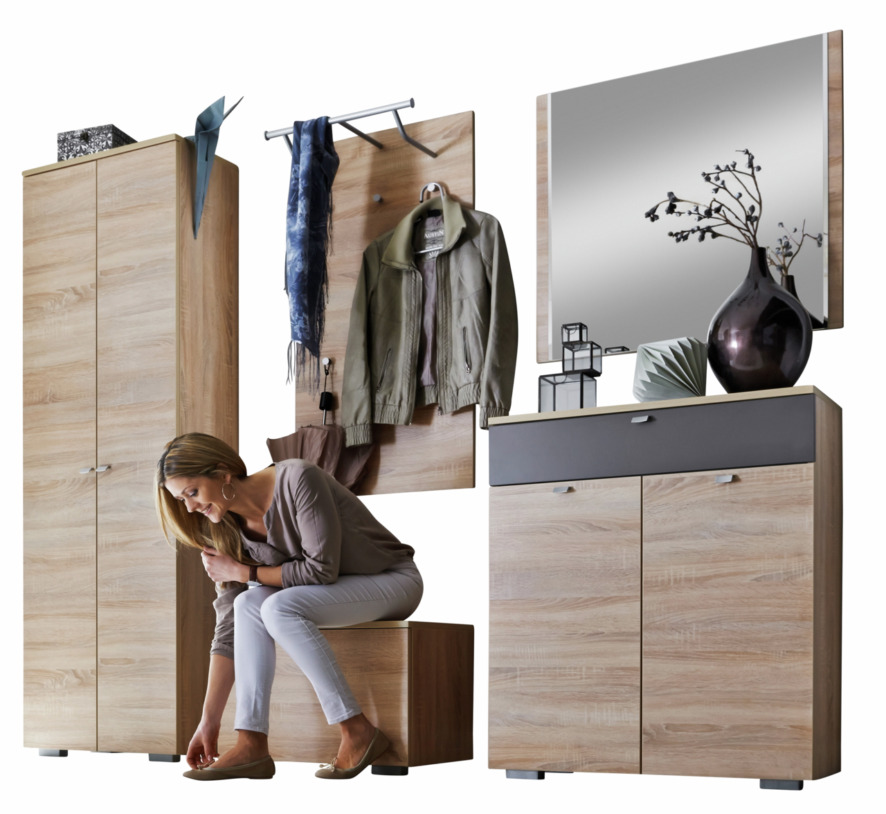 Garderoben-Set in Holzoptik mit Schrank, Spiegel, Hakenleiste und Sitzbank, seitliche Perspektive