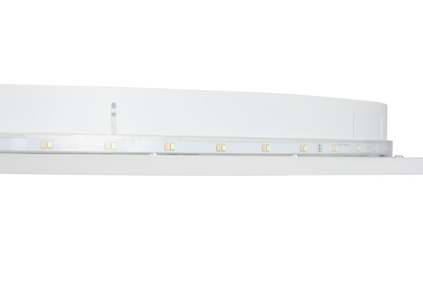Witte led-plafondlamp met geïntegreerde ledstrip, vooraanzicht op witte achtergrond