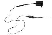 Schwarzes Netzteil mit EU-Stecker, langem Kabel und Inline-Schalter (3 Tasten) auf weißem Hintergrund, Ansicht von oben
