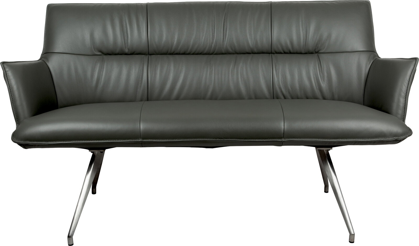 Dunkelgraues 3-Sitzer-Sofa aus Lederoptik mit gepolsterter Rückenlehne, breiten Armlehnen und schrägen Metallbeinen, freigestellt auf weißem Hintergrund, Frontansicht.
