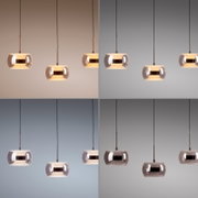 Moderne Pendelleuchte mit rundem, transparent getöntem Glasschirm und warmem Licht, an schwarzem Kabel aufgehängt; Ansicht von vorn auf Augenhöhe, in mehreren Farb- und Lichtstimmungen dargestellt