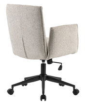 Rückansicht eines modernen Drehstuhls mit hellgrauem Stoffbezug und schwarzem Fußkreuz auf Rollen.