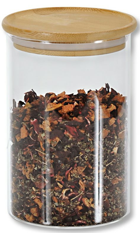 Aufbewahrungsglas mit Bambusdeckel, gefüllt mit getrockneten Kräutern, aus der Frontalperspektive.