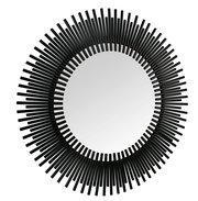 Runder Spiegel mit einem Durchmesser von 110 cm, umgeben von einem auffälligen schwarzen Rahmen aus strahlenförmig angeordneten Stäben, aus der Frontalperspektive betrachtet.