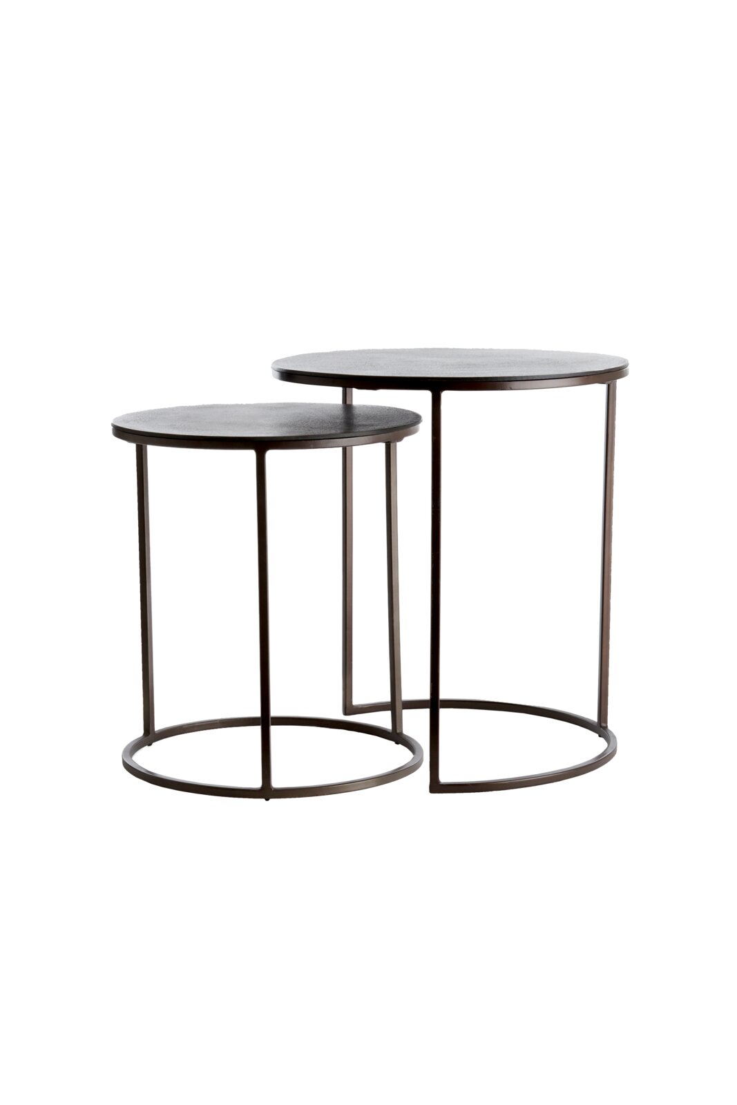 Zwei runde Beistelltische in unterschiedlichen Größen aus Metall mit schwarzer Oberfläche, seitliche Perspektive.
