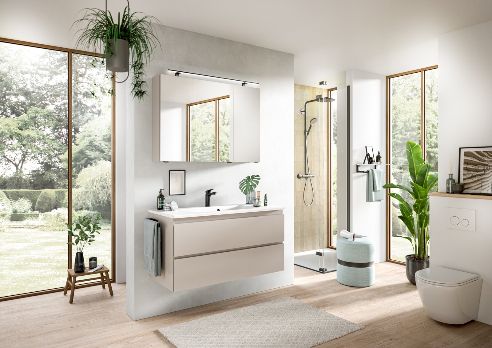 Sadena Badkombination M-PLAN COMPACT Moderne Badkombination mit Waschbecken, Spiegel und Schubladen in einem hellen Badezimmer mit Blick auf den Garten.