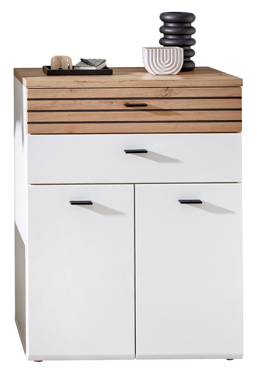 Moderner Schuhschrank in Frontansicht mit weißem Korpus und Holzoberfläche, dekoriert mit Vasen und Tablett.