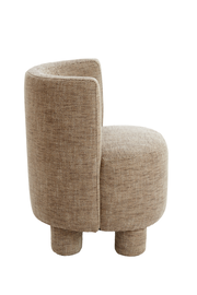 Beiger Sessel mit runder Rückenlehne und Sitzfläche, seitliche Perspektive