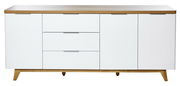 Weißes Sideboard mit drei Schubladen und zwei Türen, Holzoberfläche und -füße, frontale Ansicht